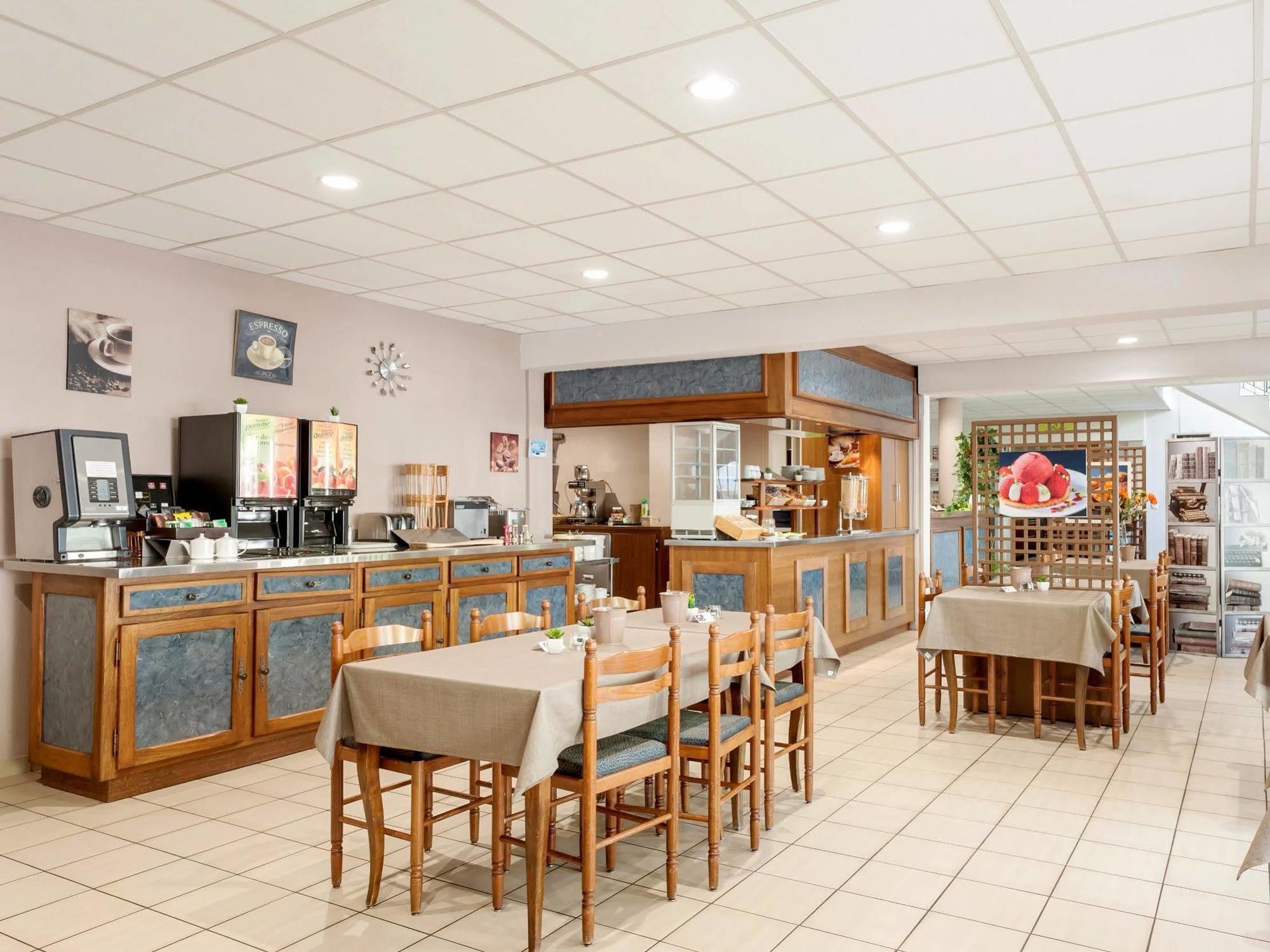 Hotel Le Chatard Sarcey Exterior foto